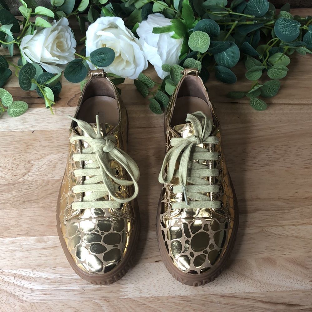 Opening Ceremony La Cienega Metallic Embossed Low Top Sneakers Gold, 5M - Picture 2 of 6